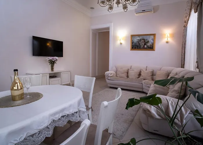 Bel Apartments
